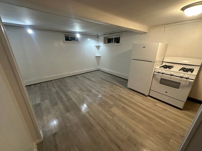 Photo - 1445 Lacey St Unit Apt B