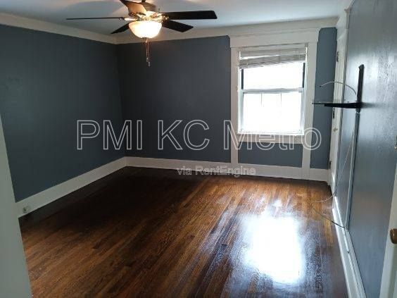 Photo - 4629 Harrison St Unit B