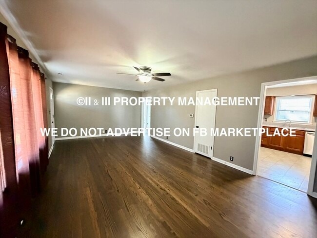 Photo - 829 S Sherman St