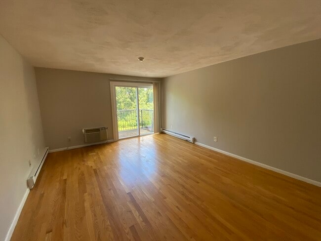 Photo - 55 Elmwood Park Unit 4