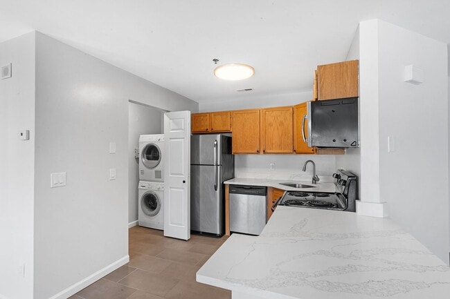 Photo - STATION COURT L.L.C.