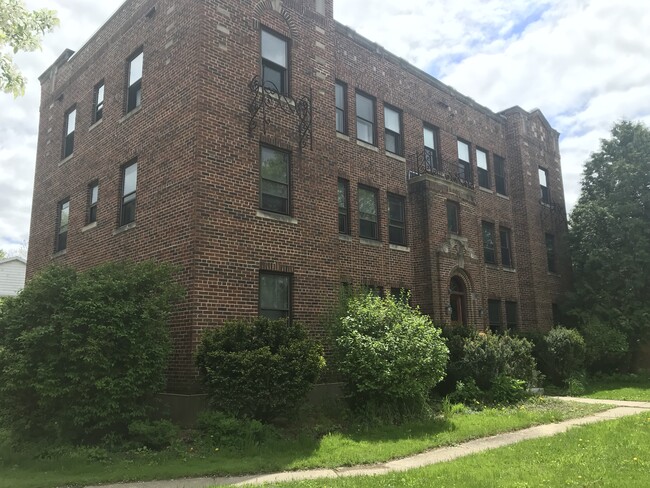 Building Photo - 2901 Monroe St Unit 2BDRM
