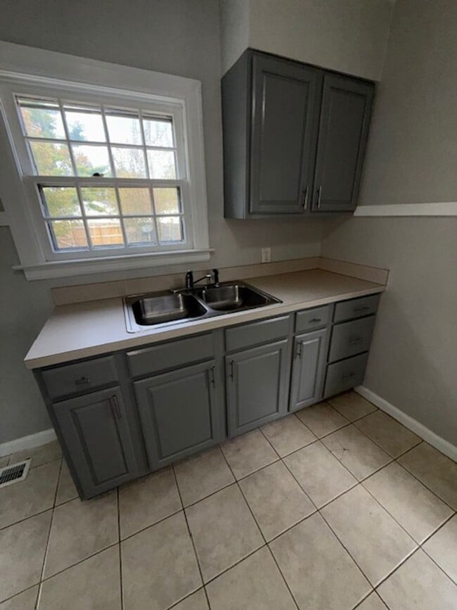 Photo - 928 Negley Ave