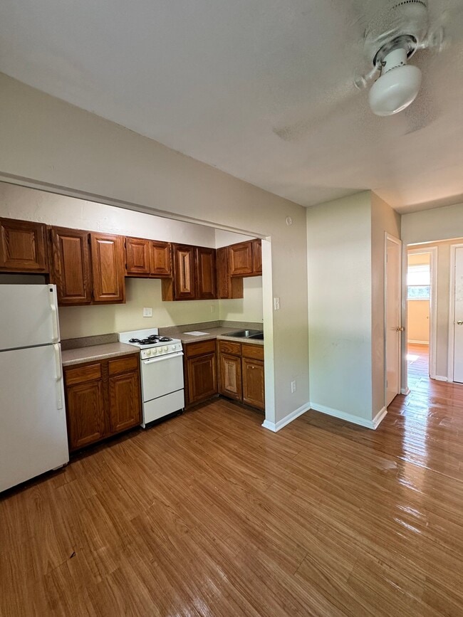 Photo - 1901 E 5th Ave Unit 2