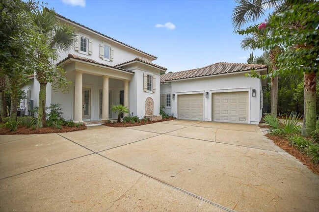3161 Club Dr