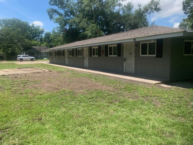 2817 Lorraine St Unit 26