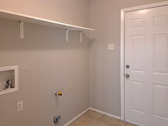 Photo - 400-402 Renee Drive Unit 402