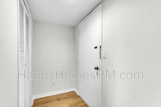 Photo - 14 Lockwood Dr