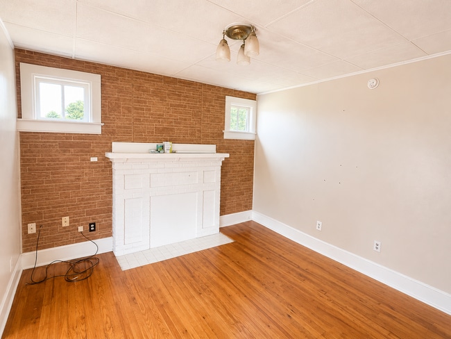 Photo - 17 Poplar Ave