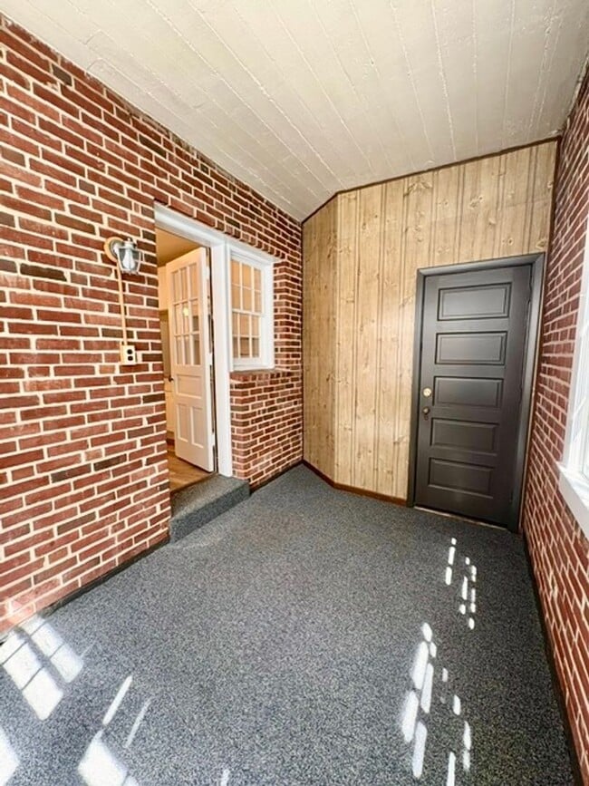 Photo - 4534 Avondale St Unit 4534 Avondale Street #4