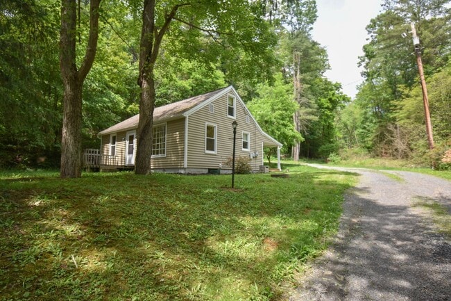 Building Photo - 2978 Coudersport Pike