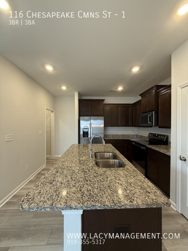 Photo - 116 Chesapeake Cmns St
