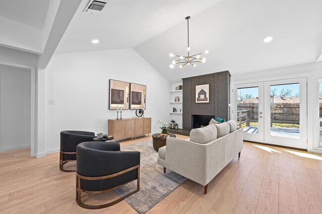 Photo - 1017 Cripple Creek Dr