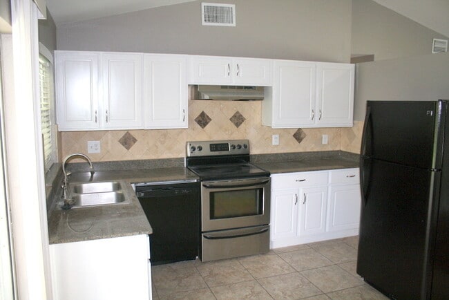 Photo - Beautifully Updated 2 bed 2 bath in  Seven Springs