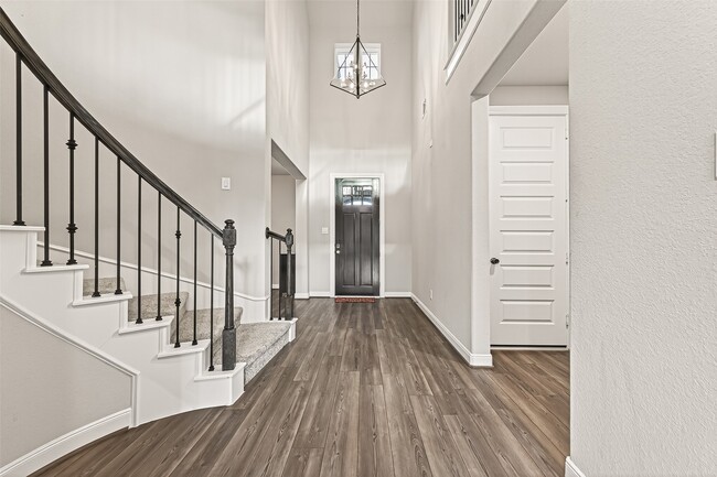 Photo - 17685 Martin Crk Ln