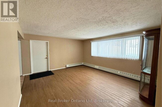 Photo - 301 West Street N Unit 1