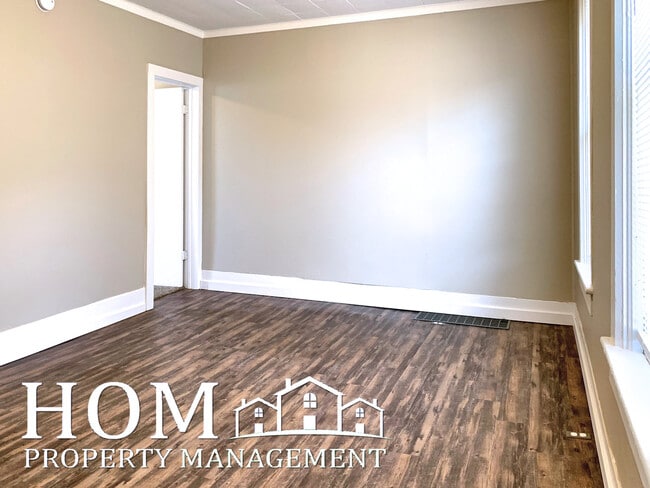 Photo - 914 N 6th St