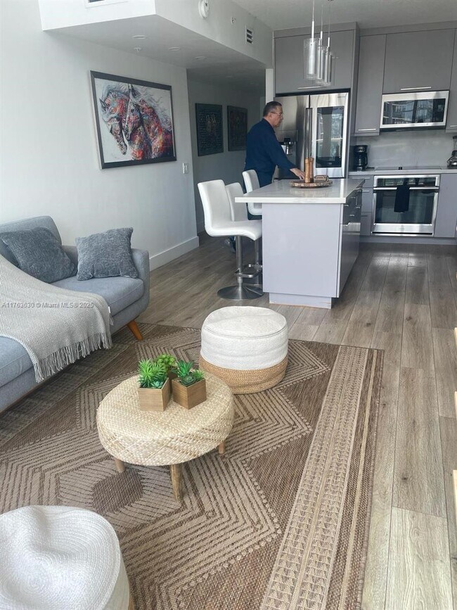 Photo - 41 SE 5th St Unit 2212