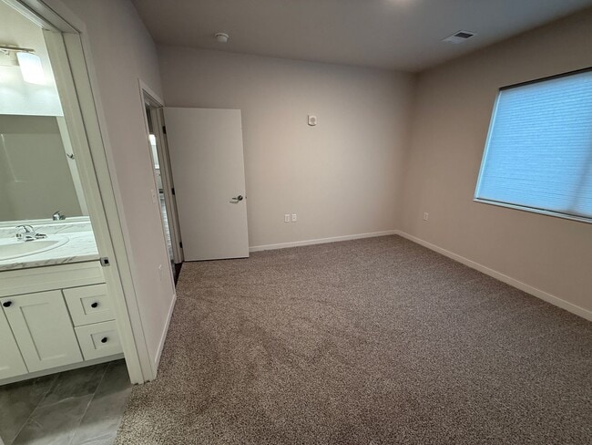 Photo - Northern Point Apartments Unit 1104-107