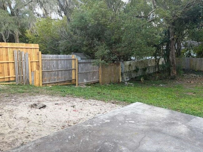 Photo - 548 E Walts Ave