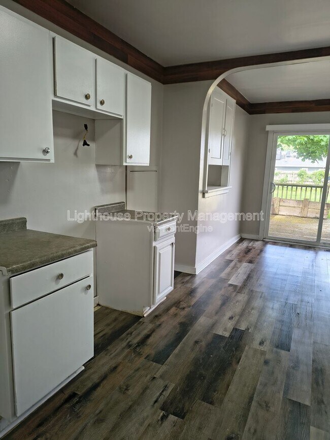 Photo - 3041 Lemuel St