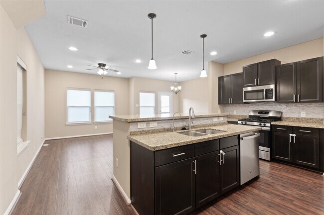 Photo - 17120 Wilthorne Gardens Ct