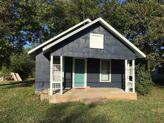 Building Photo - 417 N Linwood Ave Rental
