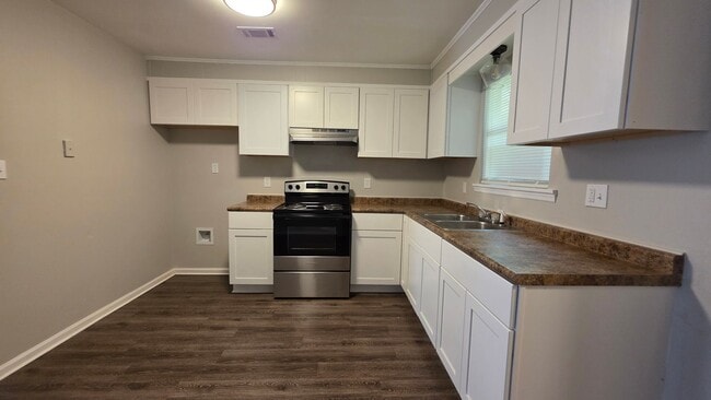 Photo - 411 Station Crossing Dr Unit B