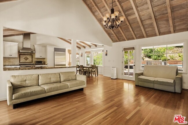 Photo - 2583 Hutton Dr