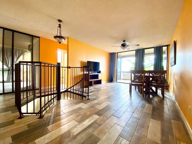 Photo - 3 bed / 3 bath furnished condo with ocean views! Unidad 16