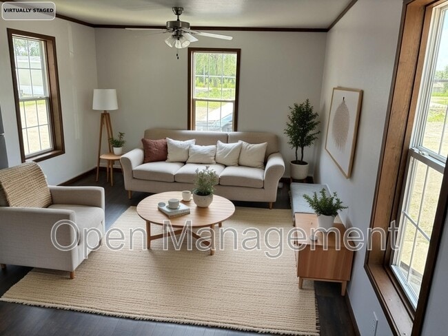 Building Photo - 755 N Tratt St Rental
