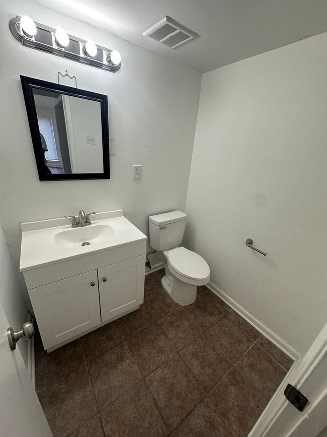 Photo - 1725 Ridge Oak Pl