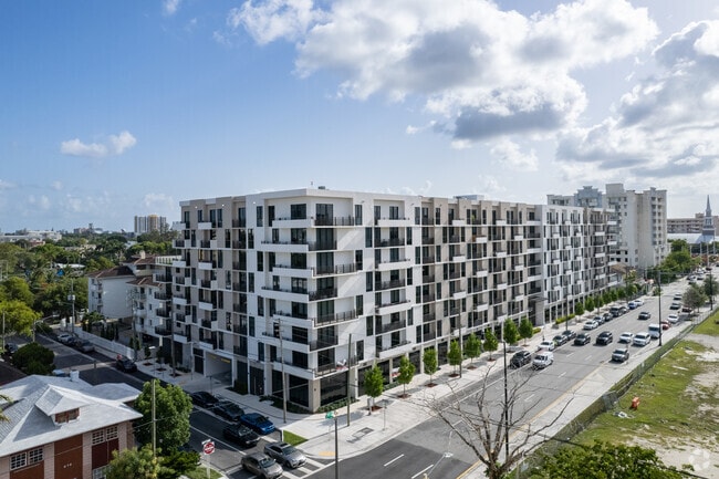 Photo - The Vibe Miami