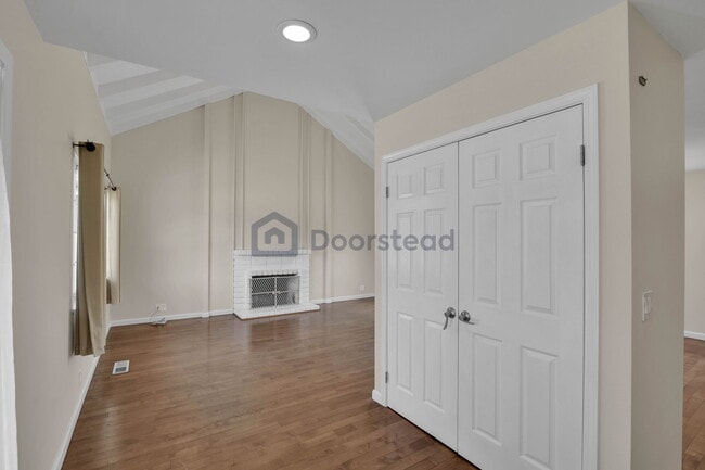 Photo - 1492 Via Cancion