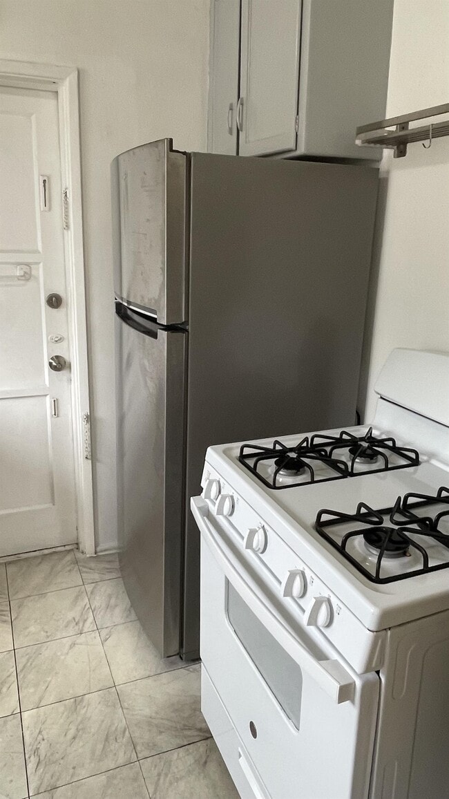 Photo - Silverlake Garden Apartments