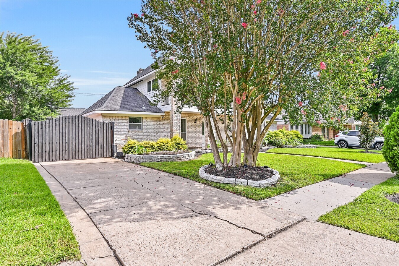 Photo - 9322 Petersham Dr