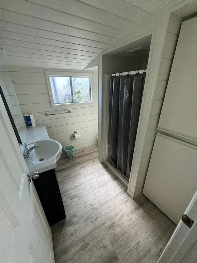 Photo - 1749 Santa Barbara Ave