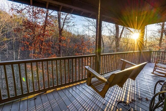 Photo - 163 Sequoia Trce