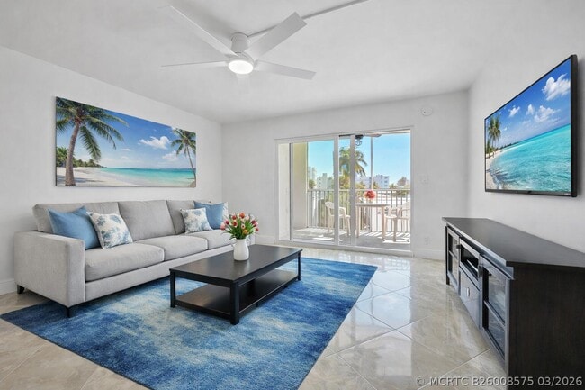 Building Photo - 720 Bayshore Dr Unit 304