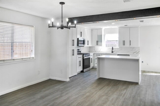 Photo - 511 Chaseway Dr