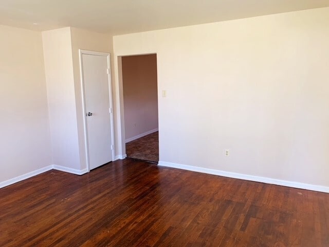Photo - 4653 Crestview Ave