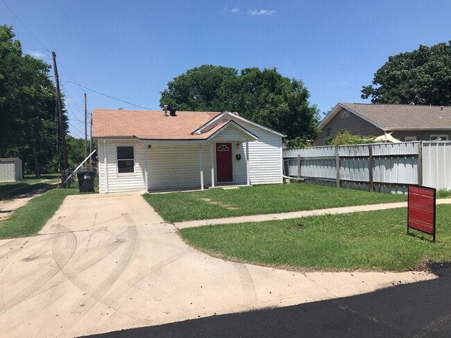 Adorable Home For Rent - Adorable Home For Rent