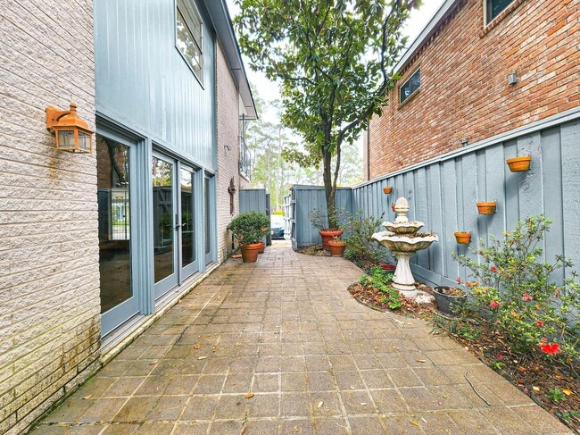 Photo - 12 Kings Row