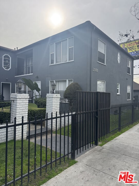 Photo - 1601 S Van Ness Ave