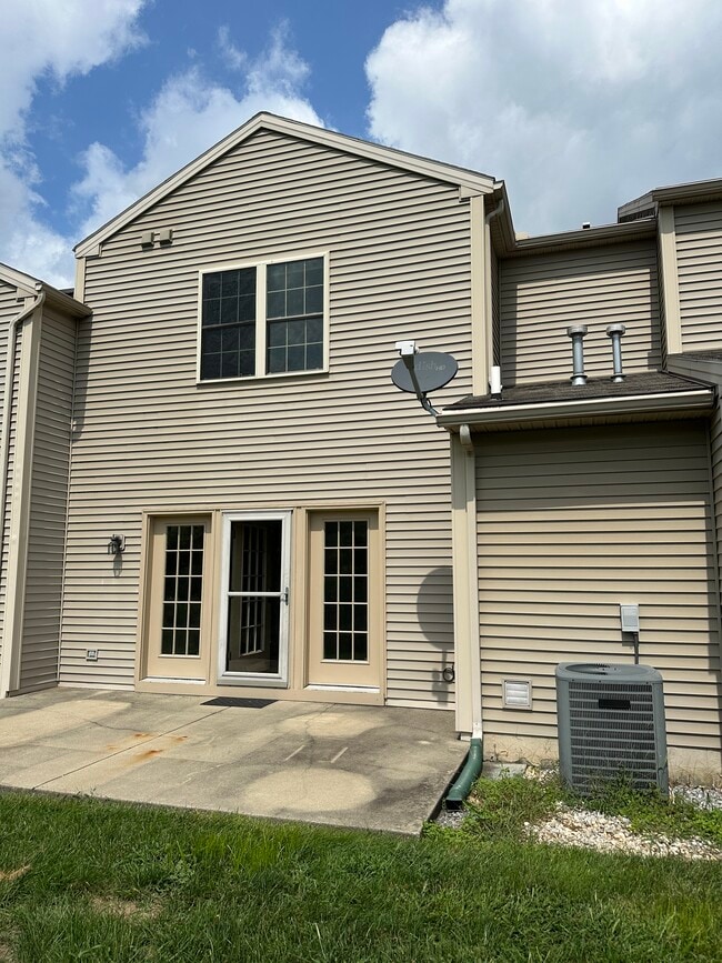 2056 Deer Run Dr