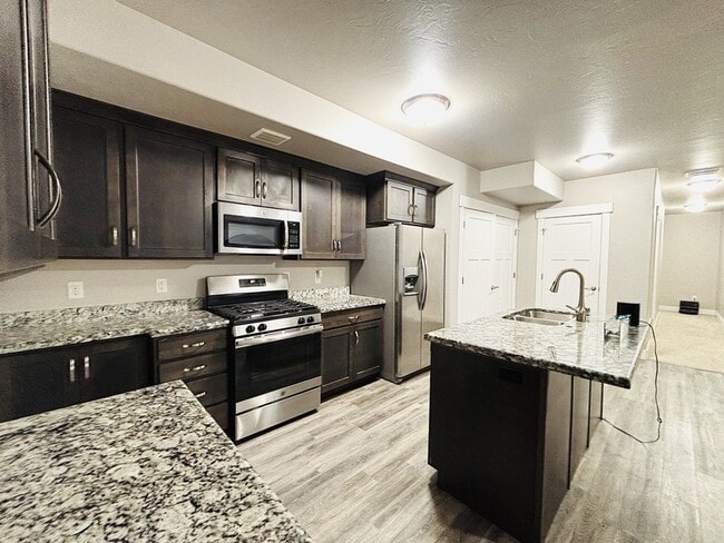 Building Photo - 11528 4055 W Rental