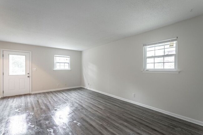 Photo - 2404 Briggs Ave