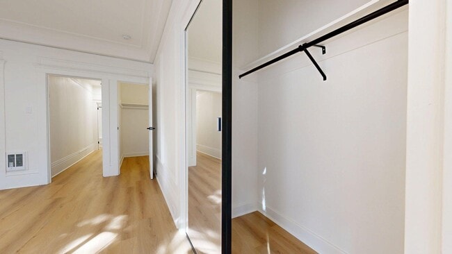 Photo - 1047 Bush St Unit 3