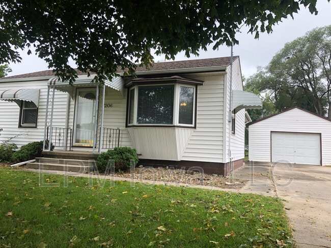 Building Photo - 7206 La Porte Rd