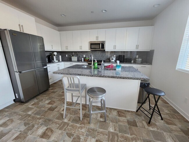 Photo - 6949 Mallow Dr